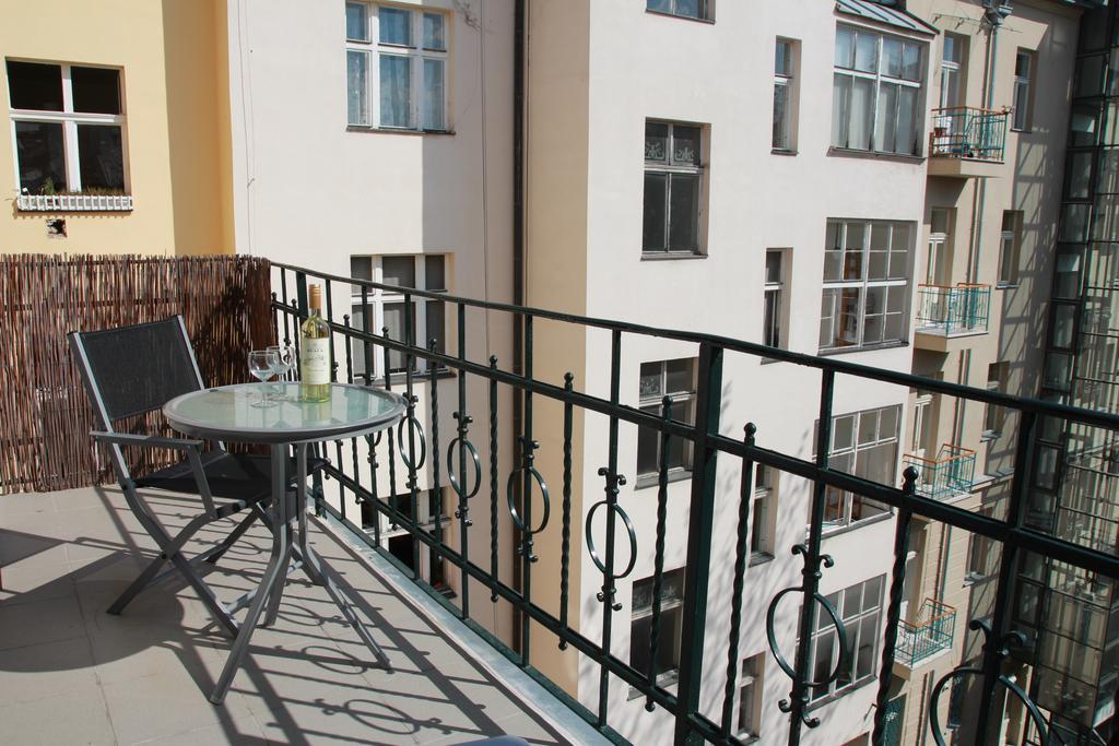 Apartment Rimska 34 Praga Exterior foto